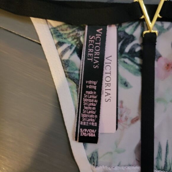 Victoria's Secret Women Smooth Paradise Orchid V-Hardware V-String Panty… - Picture 12 of 13